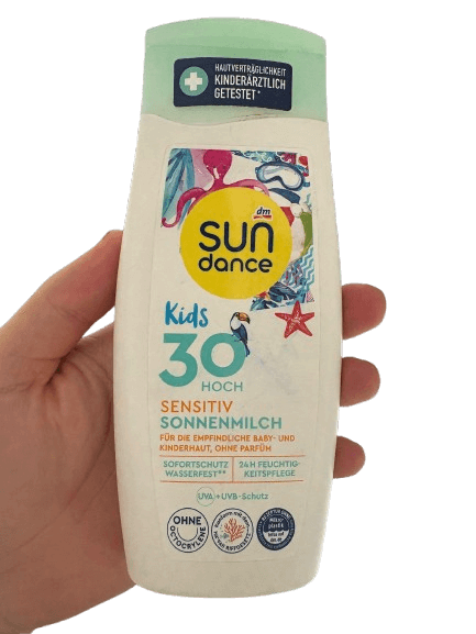 dm sun dance Sonnencreme mit LSF 30 und Hinweis auf Riffsicherheit