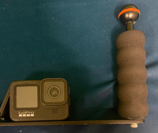 GoPro auf einem Tray mit Handgriff