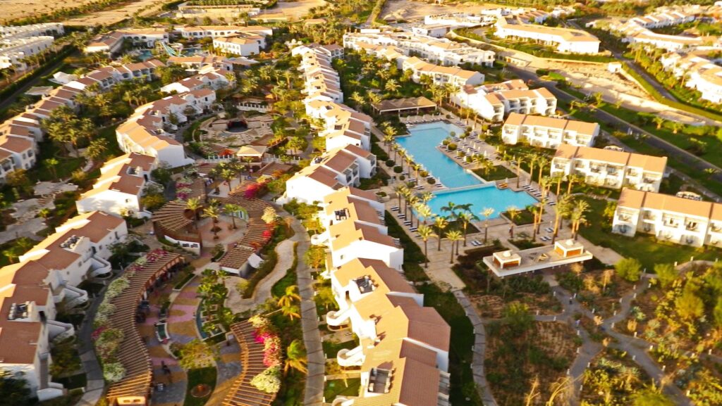 Hotelanlage des Reef Oasis Resort in Sharm El Sheikh von oben