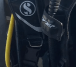 Einzlner Metall D-Ring am Tarierjacket