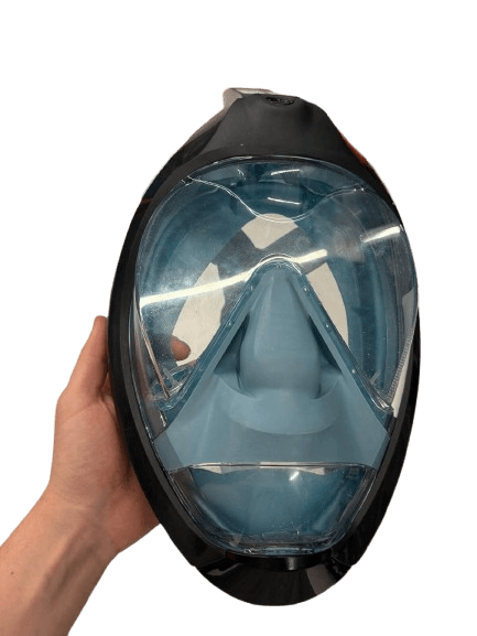 Subea Easybreath 900 wird in der Hand gehalten