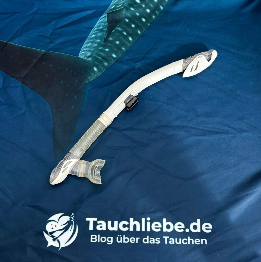 Scubapro Fusion Dry komplett auf Tauchliebe.de Strandtuch
