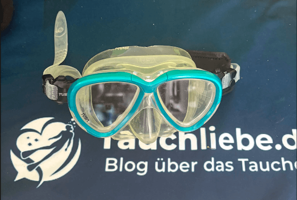 TUSA Intega Tauchmaske Frontansicht mit Freedom-Touch-Silikon und Zweiglas-Design