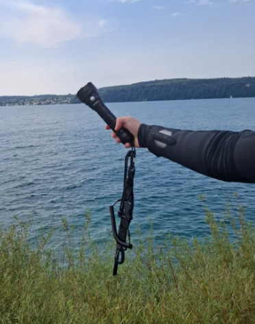 Wurkkos DL70 Tauchlampe vor dem Bodensee im Test